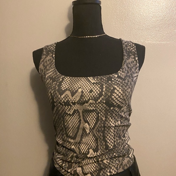 Zara Basic Top❌SOLD❌ - Picture 2 of 5